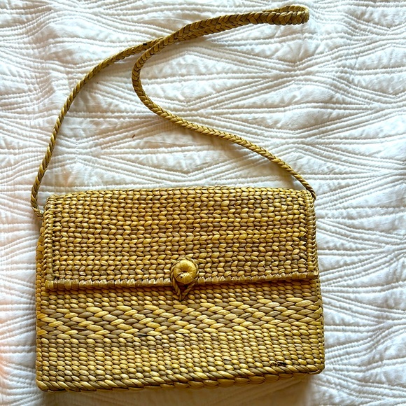 Handbags - Square boho straw bag